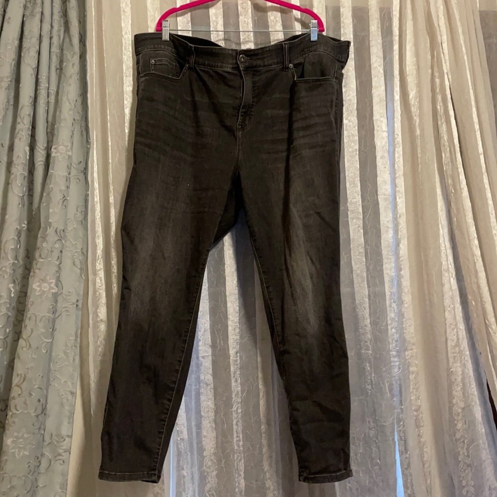 Woman torrid gray black bombshell skinny jeans